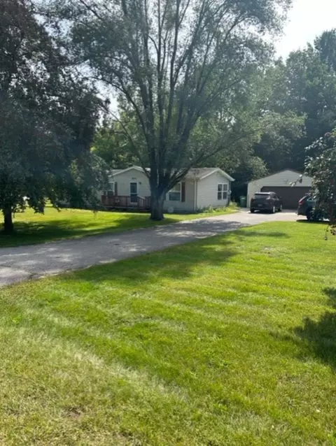 903 W 1st, Gladwin, MI 48624 photo 3