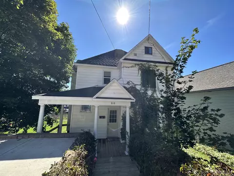 818 Summit, Hancock, MI 49930