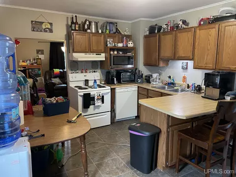150 W Superior, Ishpeming, MI 49849 photo 8