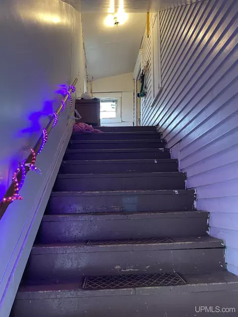 150 W Superior, Ishpeming, MI 49849 photo 7