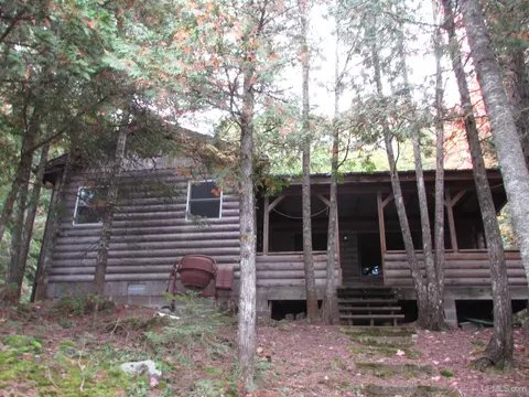 19337 Clear Lk, Lanse, MI 49946