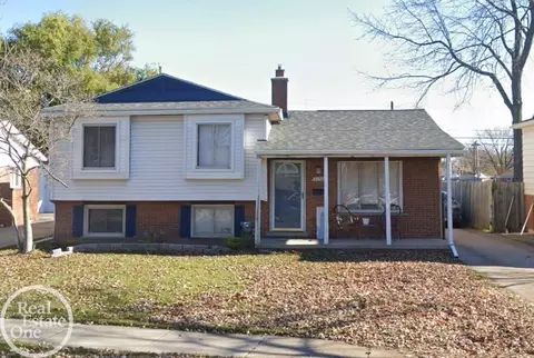 31700 Saint Margaret, Saint Clair Shores, MI 48082