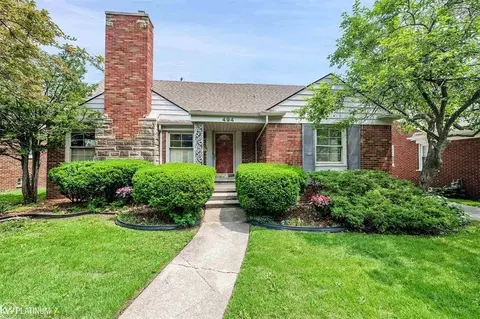 494 Bournemouth, Grosse Pointe Farms, MI 48236