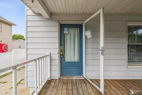 315 E Noble, Monroe, MI 48162 photo 4