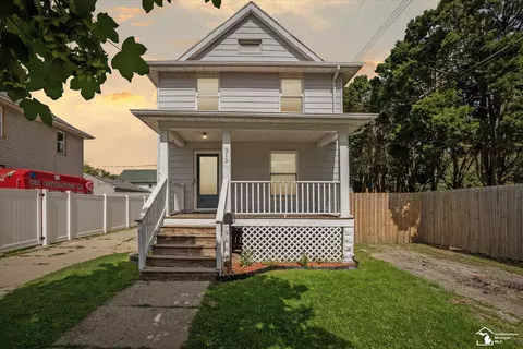315 E Noble, Monroe, MI 48162 photo 2