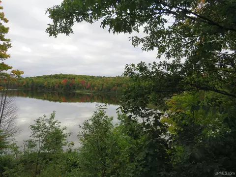 95 North Shr, Ishpeming, MI 49849 photo 13