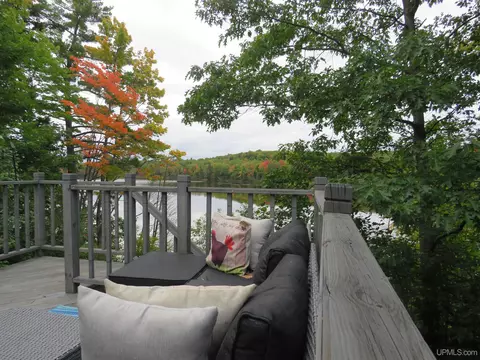 95 North Shr, Ishpeming, MI 49849 photo 9