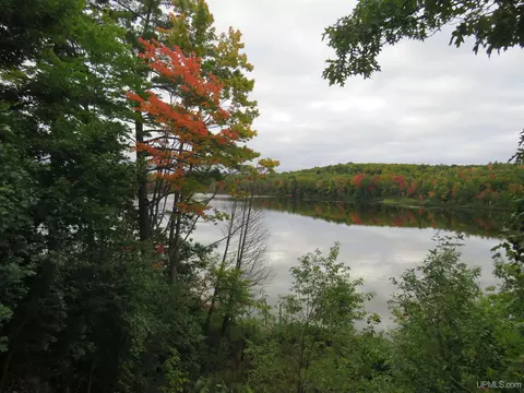 95 North Shr, Ishpeming, MI 49849 photo 11