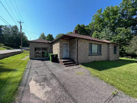 301 Robinson, Niagara, WI 54151
