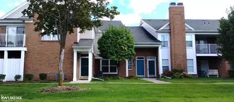 46206 Baldwin, Macomb, MI 48044 photo 2