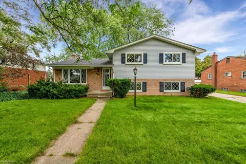 9138 Birkhill, Sterling Heights, MI 48314