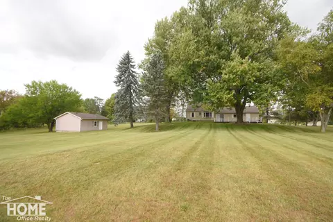 8672 E Cole, Durand, MI 48429 photo 4