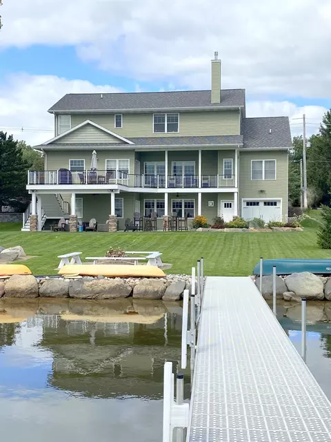 6349 Victoria Shr, Laingsburg, MI 48848