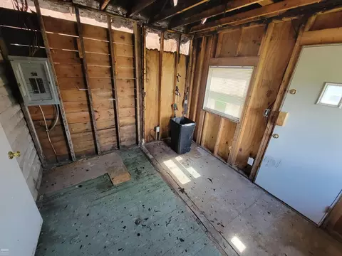 24924 Lambrecht, Eastpointe, MI 48021 photo 11