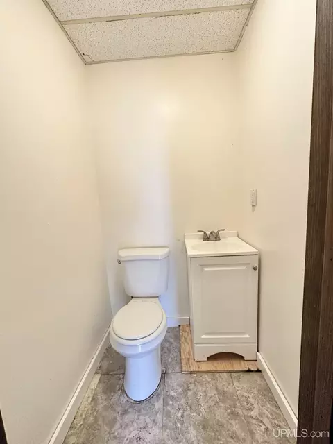 1738 Central, Vulcan, MI 49892 photo 8