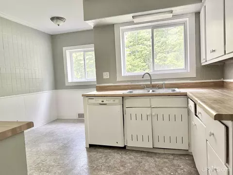 1738 Central, Vulcan, MI 49892 photo 6