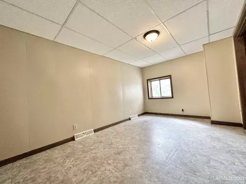 1738 Central, Vulcan, MI 49892 photo 11