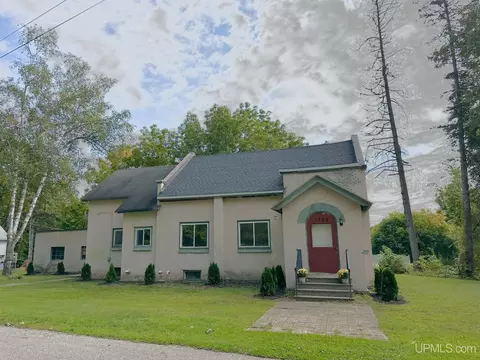 1738 Central, Vulcan, MI 49892