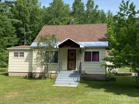 582 Co Rd Mq, Negaunee, MI 49866