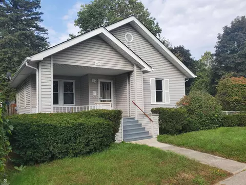 2201 10th, Port Huron, MI 48060