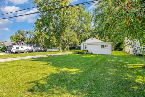 1583 S Huron, Kawkawlin, MI 48631 photo 10