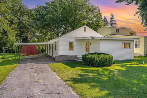 1583 S Huron, Kawkawlin, MI 48631