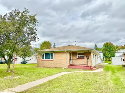 828 Hamilton, Kingsford, MI 49802