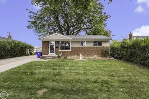32864 Beacon, Fraser, MI 48026