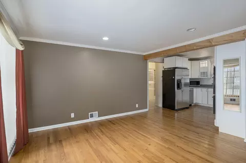 1425 Eldorado, Flint, MI 48504 photo 10
