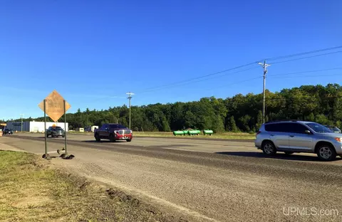 360 E Us41m28, Negaunee, MI 49866 photo 2