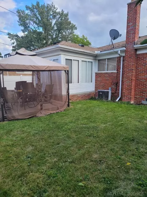 16455 Stricker, Eastpointe, MI 48021 photo 4
