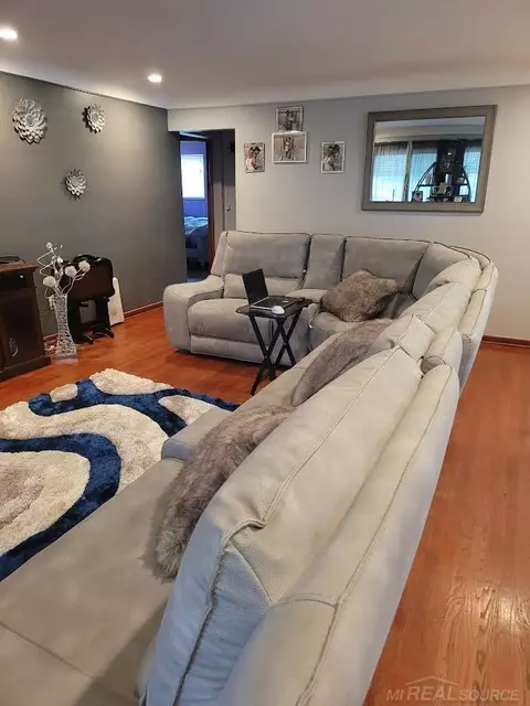 16455 Stricker, Eastpointe, MI 48021 photo 8