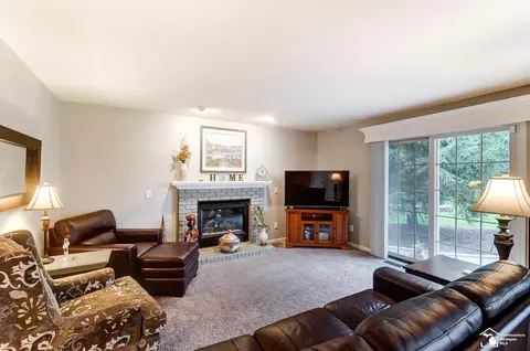 977 Tottenham, Monroe, MI 48161 photo 4