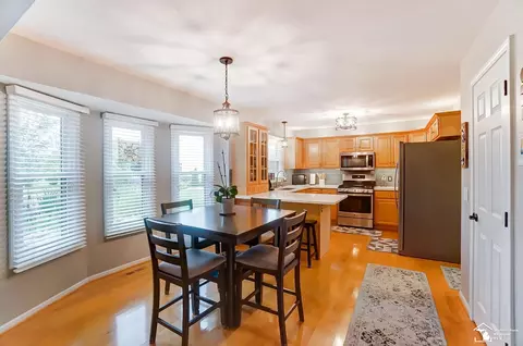 977 Tottenham, Monroe, MI 48161 photo 7
