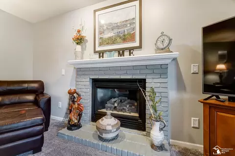 977 Tottenham, Monroe, MI 48161 photo 5