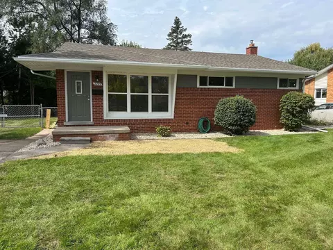 2295 Greenbush, Saginaw, MI 48603