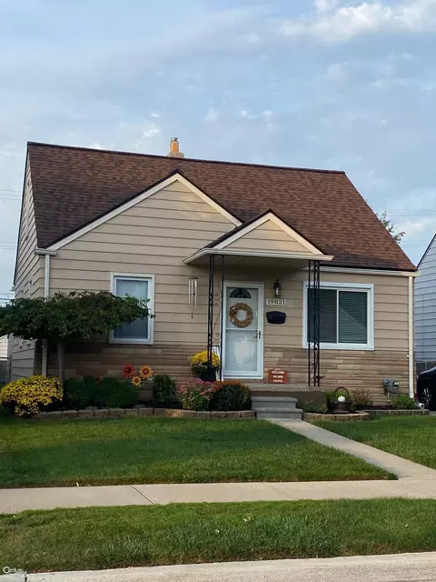 19821 Avalon, Saint Clair Shores, MI 48080