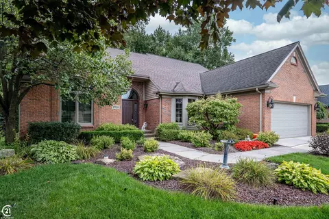 47638 Malburg Way, Macomb, MI 48044