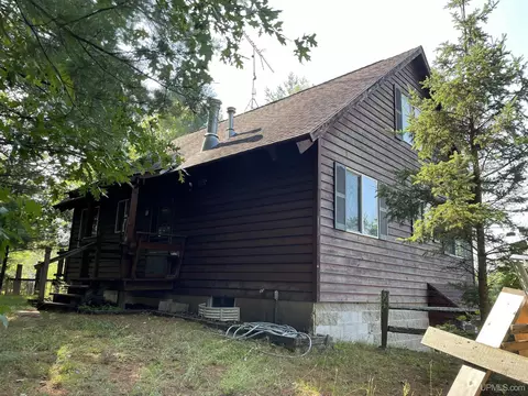 W11894 Jones, Athelstane T-wi, WI 54104