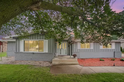 6630 Midland, Freeland, MI 48623