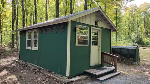 26604 Ford, Covington, MI 49919