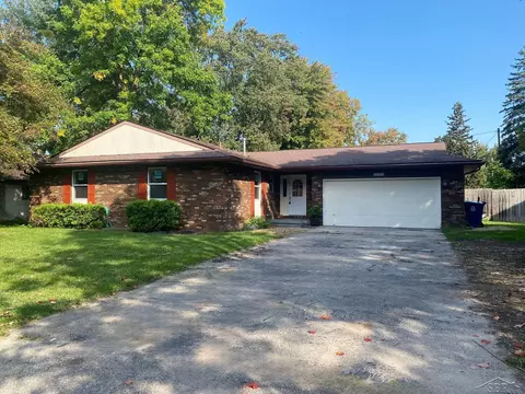 5560 Tamarix, Saginaw, MI 48603