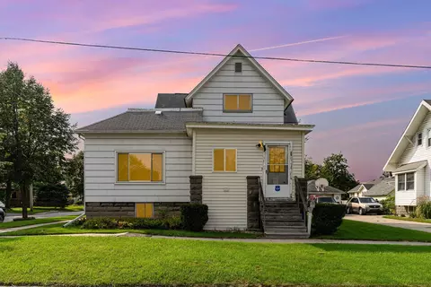 214 S Kiesel, Bay City, MI 48706