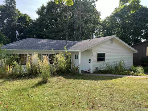 512 Oak, Marquette, MI 49855