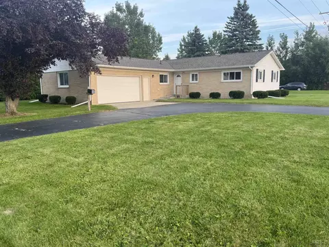9983 Kessler, Saginaw, MI 48609