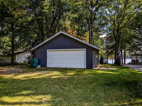 5480 Gronda, Harrison, MI 48625 photo 11