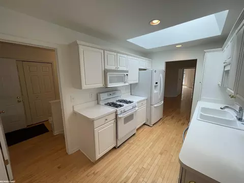 50147 Sebring, Macomb, MI 48044 photo 11