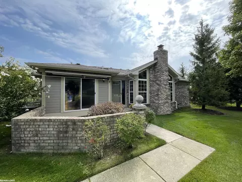 50147 Sebring, Macomb, MI 48044 photo 3