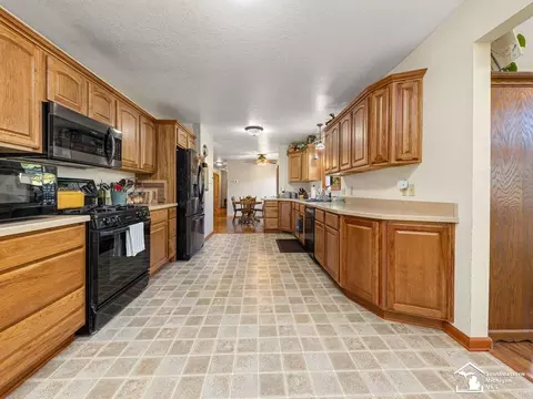 1218 Stumpmier, Monroe, MI 48162 photo 12