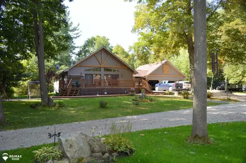 2255 Schultz, Standish, MI 48658